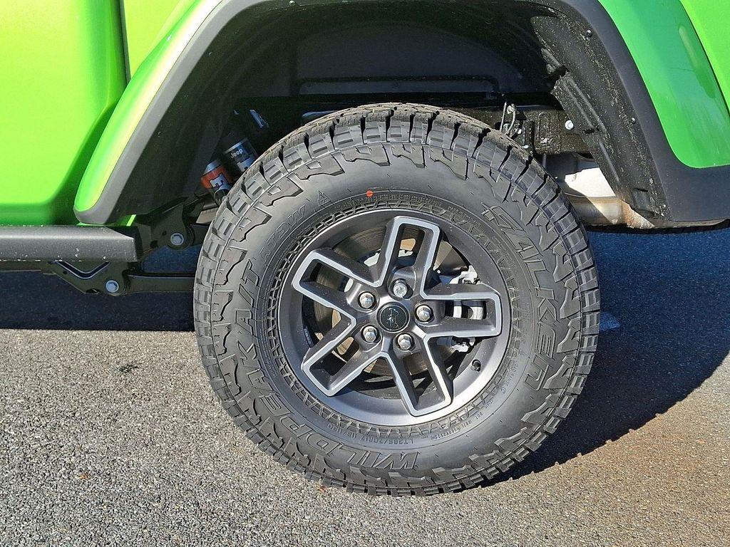 new 2026 Jeep Gladiator car, priced at $57,200