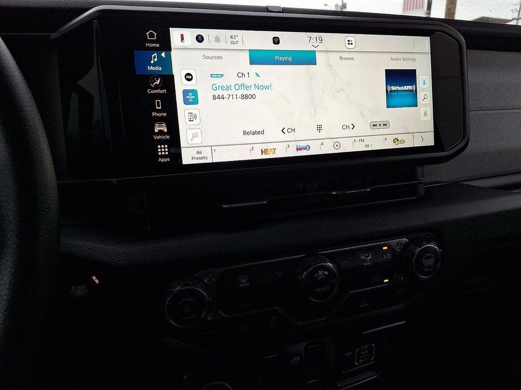 new 2026 Jeep Gladiator car, priced at $41,540