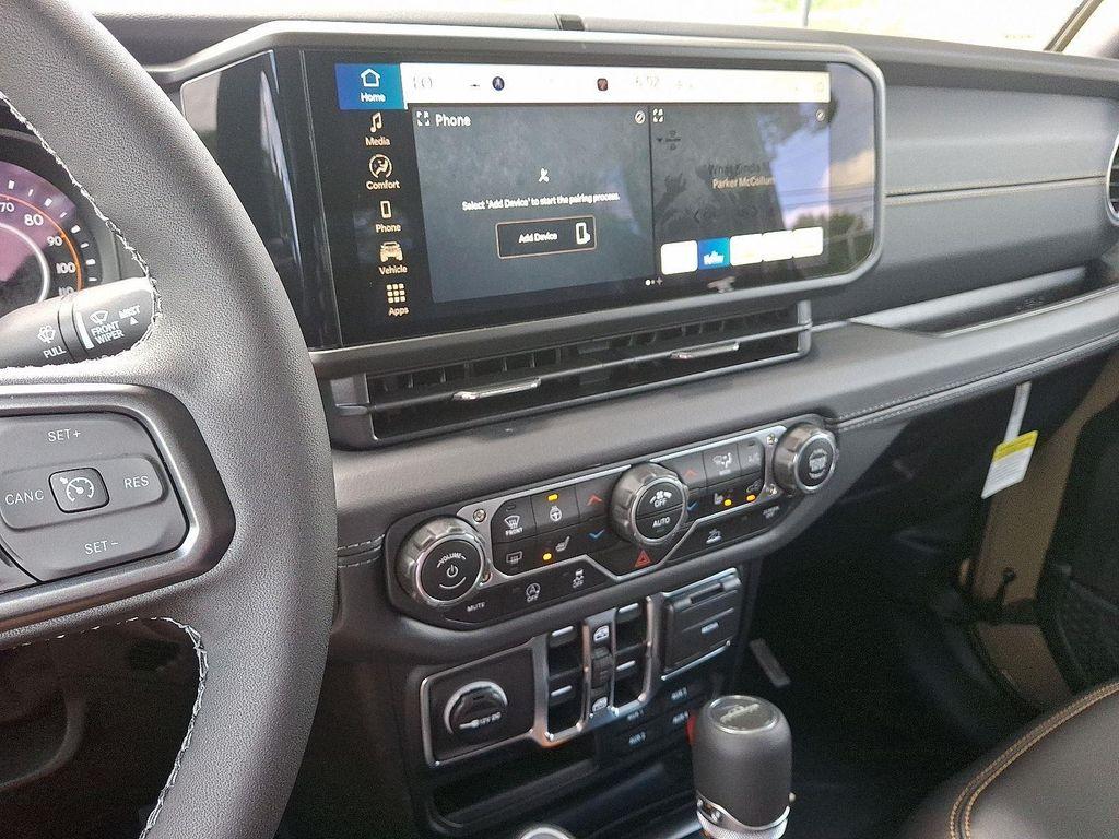 new 2025 Jeep Gladiator car, priced at $44,705