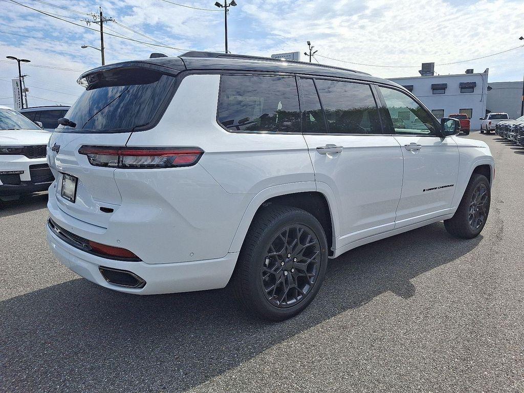 new 2025 Jeep Grand Cherokee L car, priced at $62,580