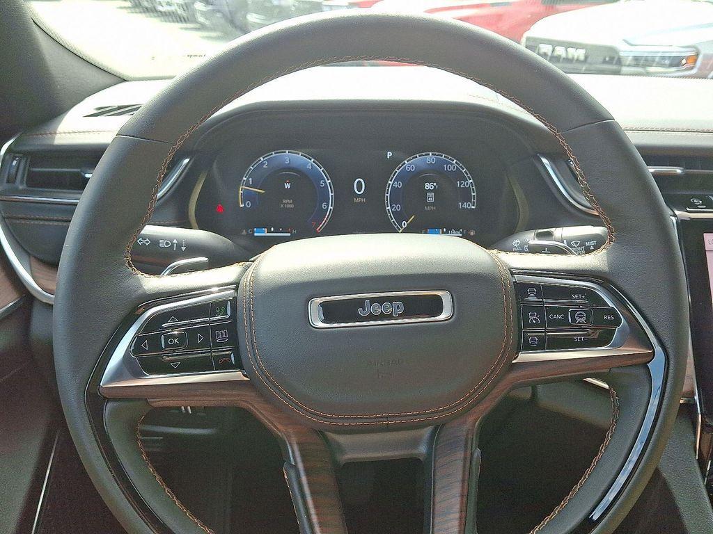 new 2025 Jeep Grand Cherokee L car, priced at $62,580