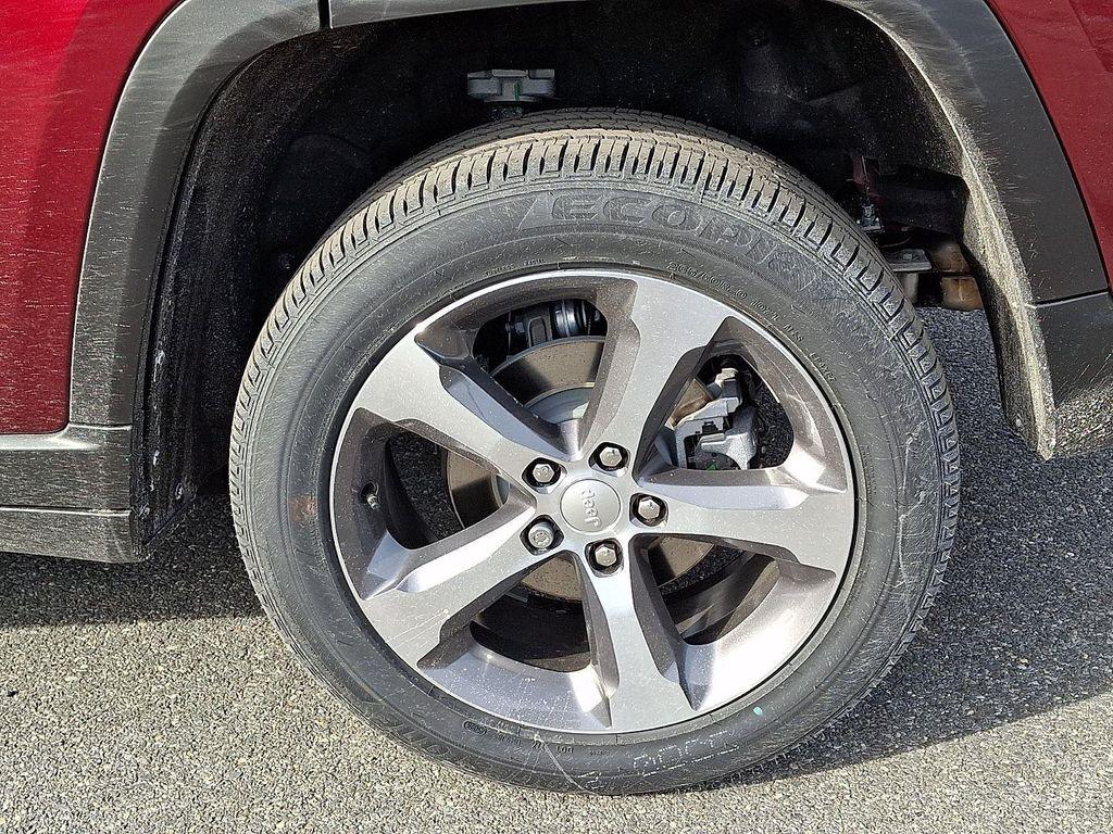 new 2026 Jeep Grand Cherokee car, priced at $47,390