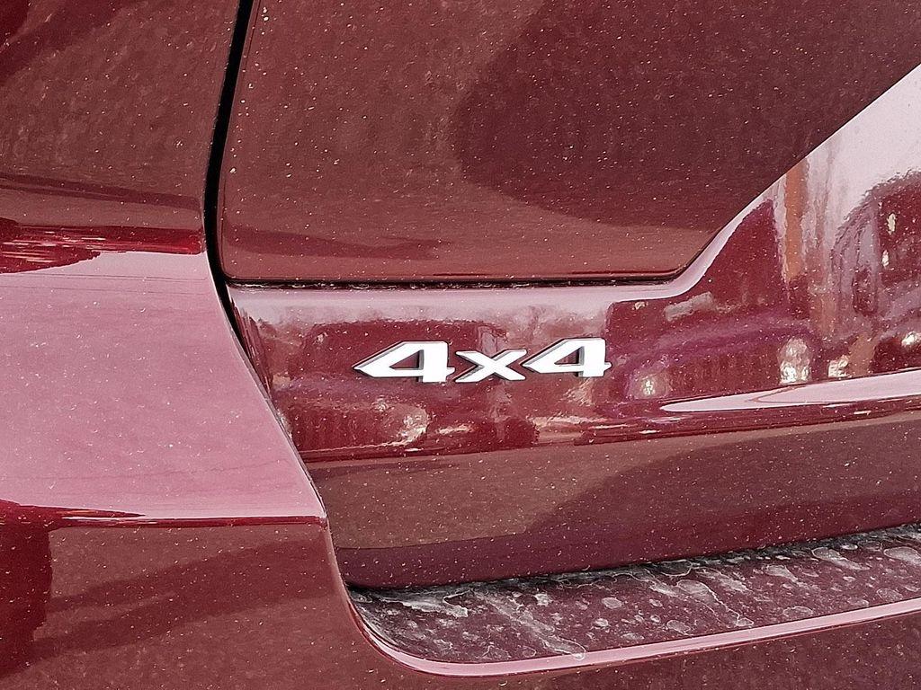 new 2026 Jeep Grand Cherokee car, priced at $47,390