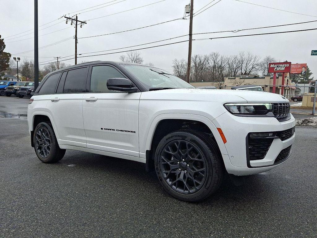 new 2026 Jeep Grand Cherokee car, priced at $65,710