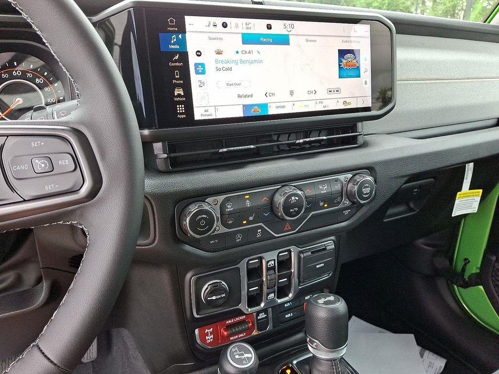 new 2025 Jeep Wrangler car, priced at $53,765