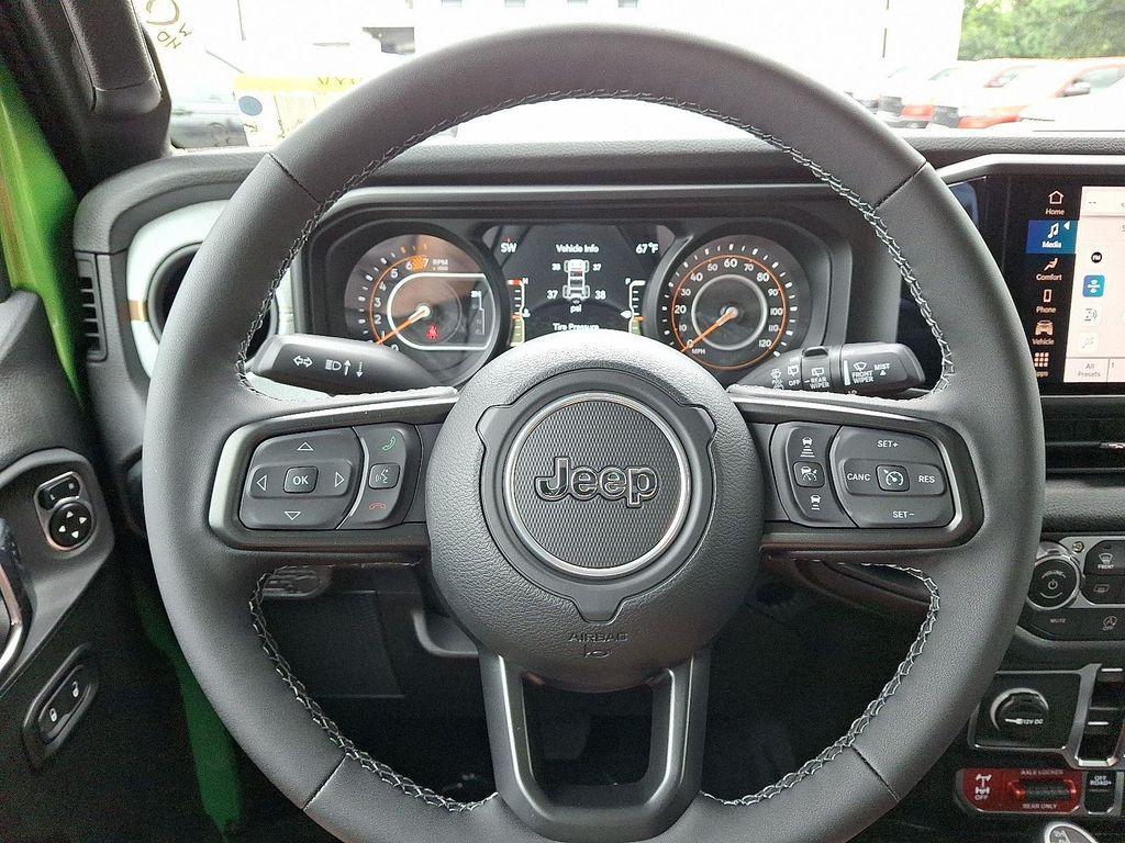 new 2025 Jeep Wrangler car, priced at $53,765