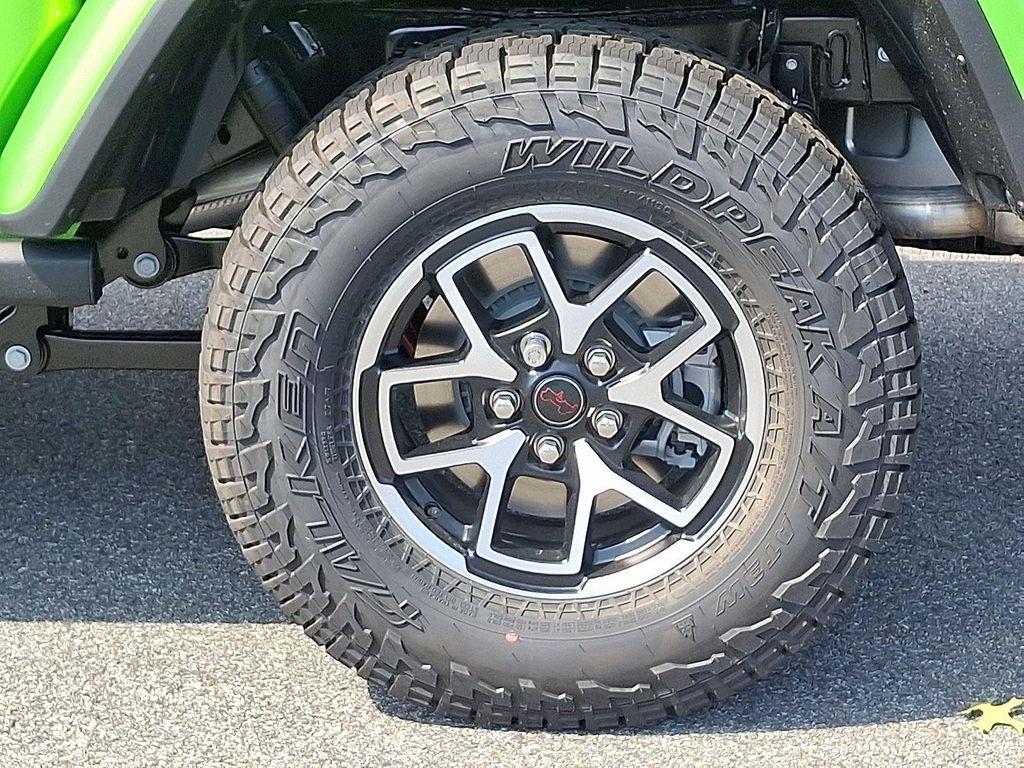 new 2025 Jeep Gladiator car, priced at $55,415