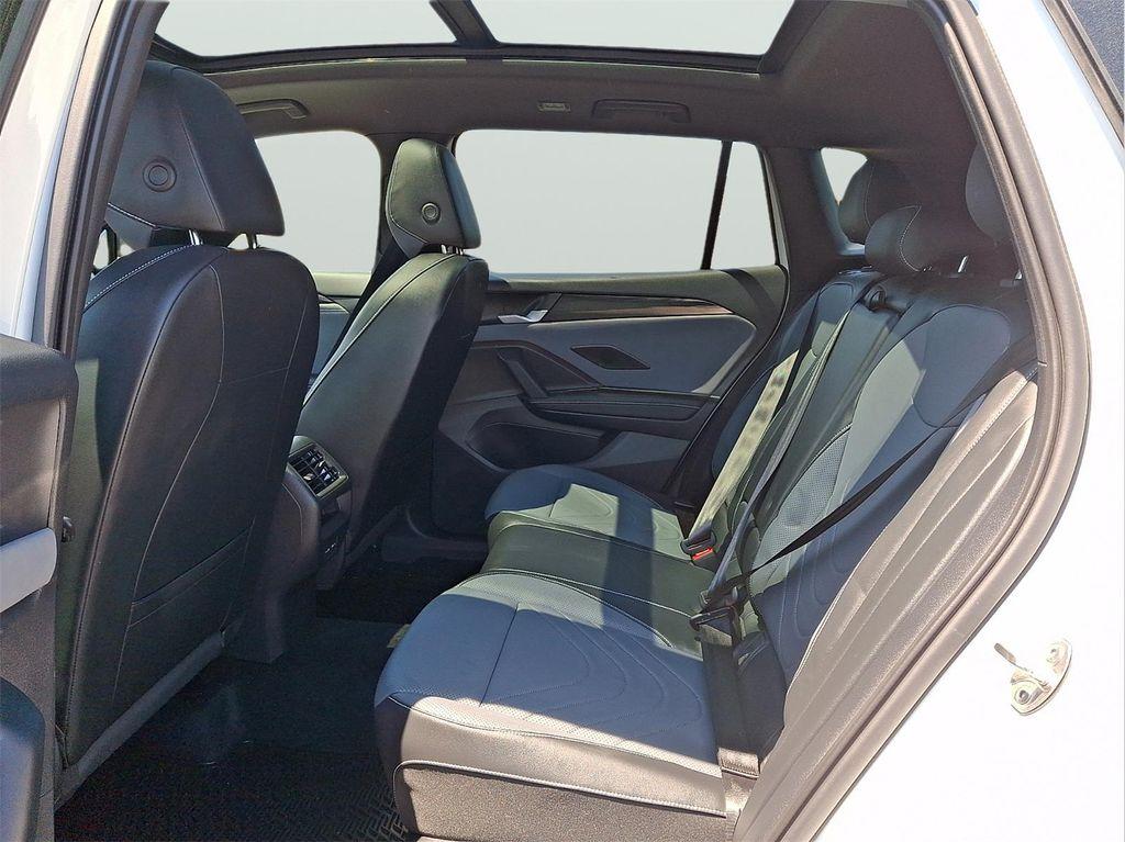 used 2025 Volkswagen Tiguan car, priced at $34,500