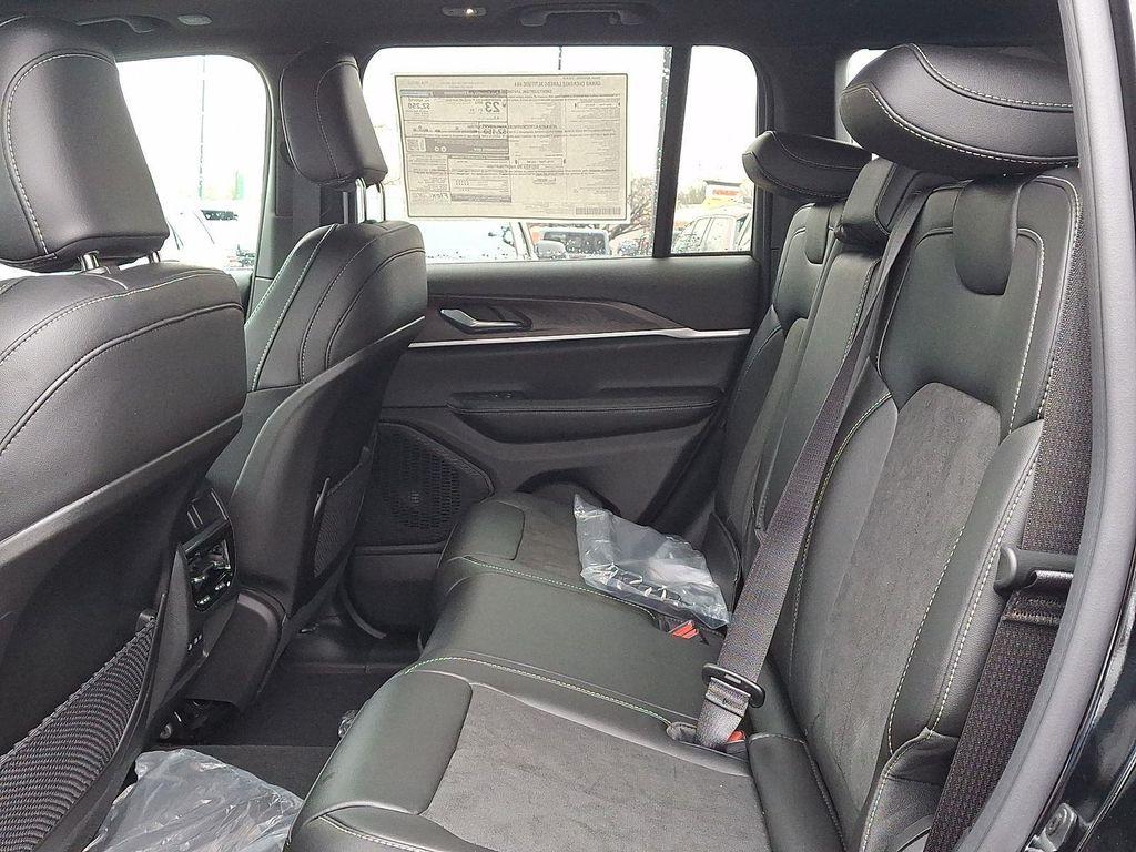 new 2026 Jeep Grand Cherokee car, priced at $50,465