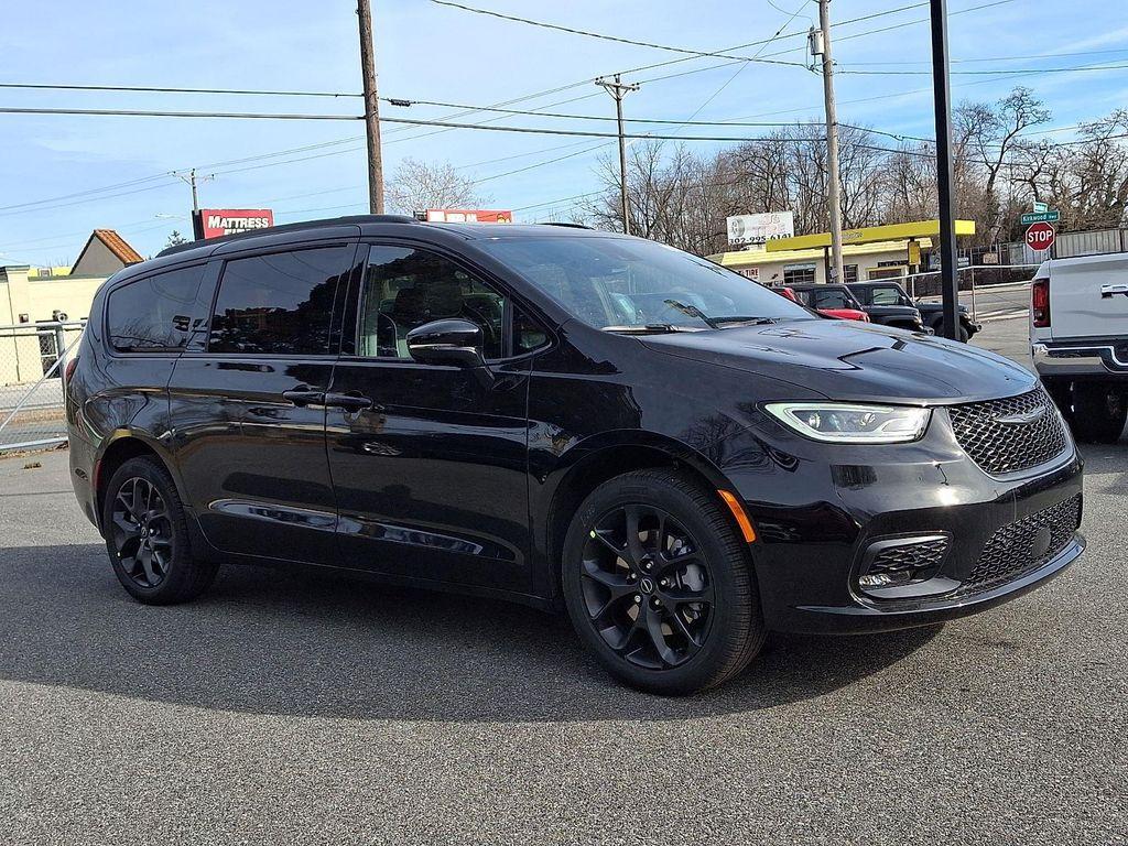 new 2026 Chrysler Pacifica car, priced at $55,940