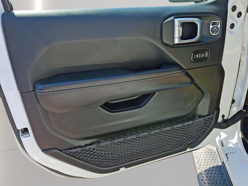 used 2019 Jeep Wrangler Unlimited car, priced at $28,500