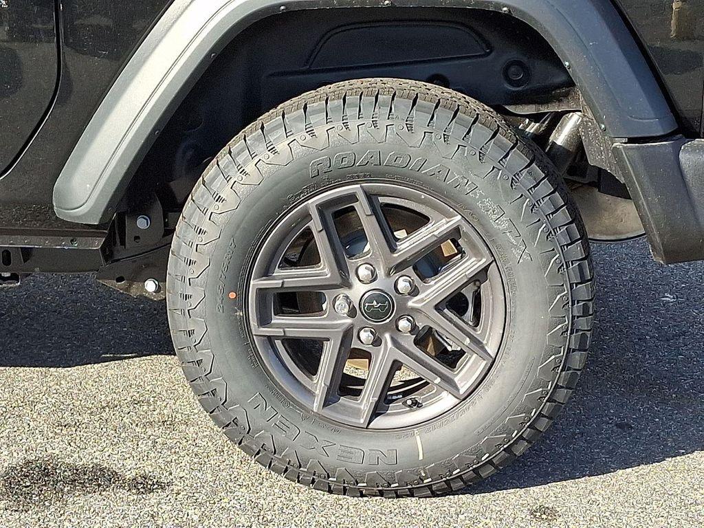 new 2026 Jeep Wrangler car, priced at $44,500