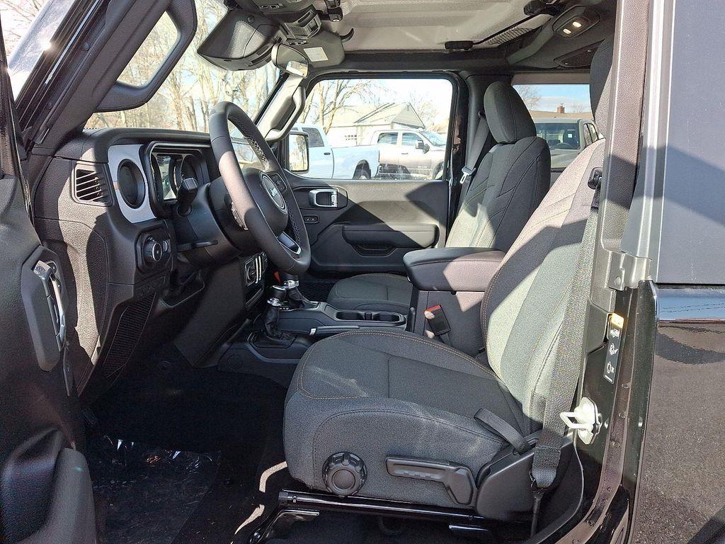 new 2026 Jeep Wrangler car, priced at $44,500