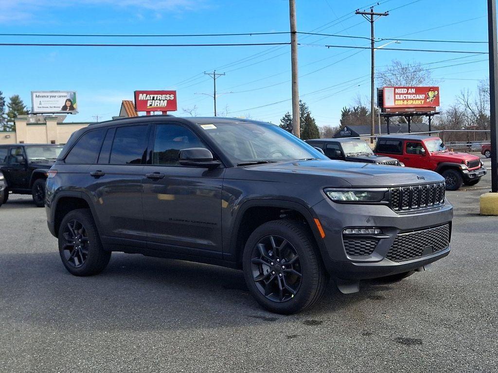 new 2025 Jeep Grand Cherokee car, priced at $51,985