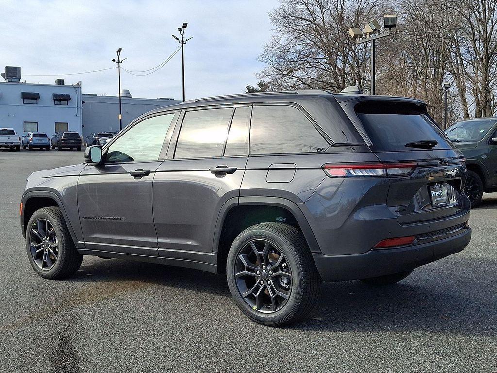 new 2025 Jeep Grand Cherokee car, priced at $51,985