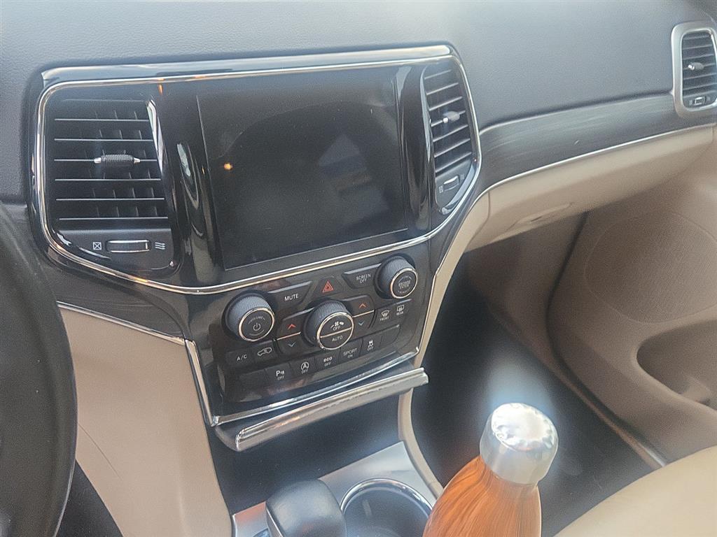 used 2021 Jeep Grand Cherokee car, priced at $24,500