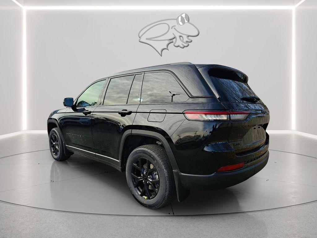 new 2025 Jeep Grand Cherokee car, priced at $42,804