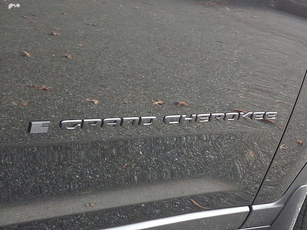 new 2025 Jeep Grand Cherokee car, priced at $42,804