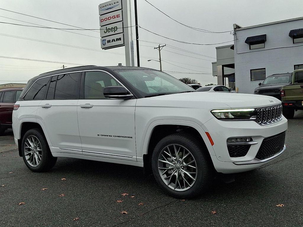 new 2025 Jeep Grand Cherokee car, priced at $58,730