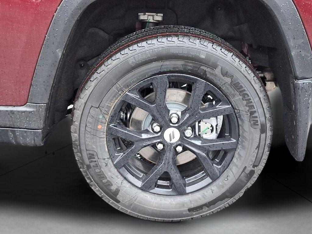 new 2026 Jeep Grand Cherokee car, priced at $46,875