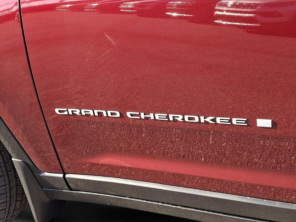 new 2026 Jeep Grand Cherokee car, priced at $39,229