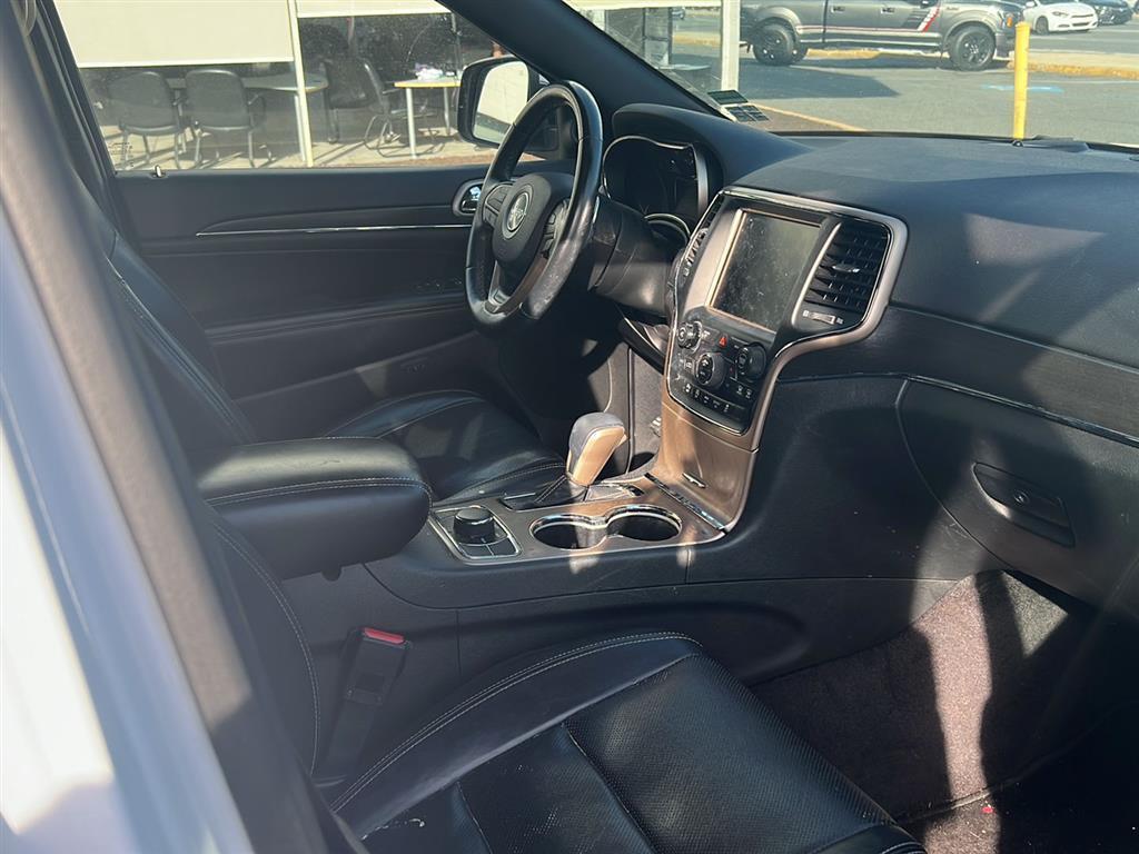 used 2016 Jeep Grand Cherokee car, priced at $18,500