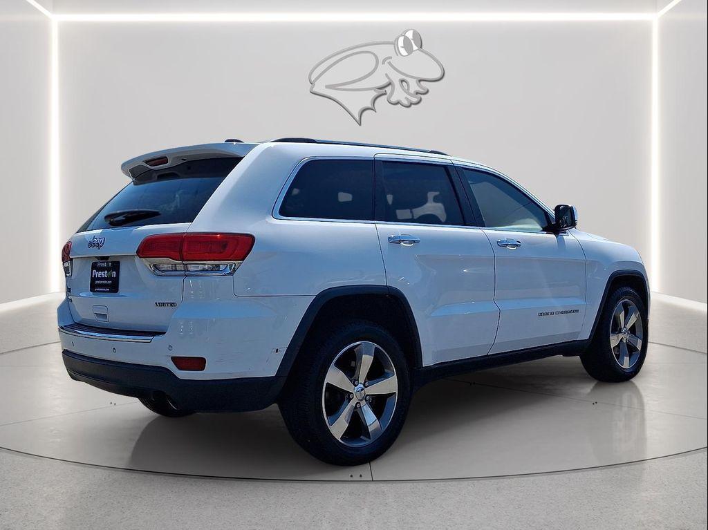 used 2016 Jeep Grand Cherokee car, priced at $16,500