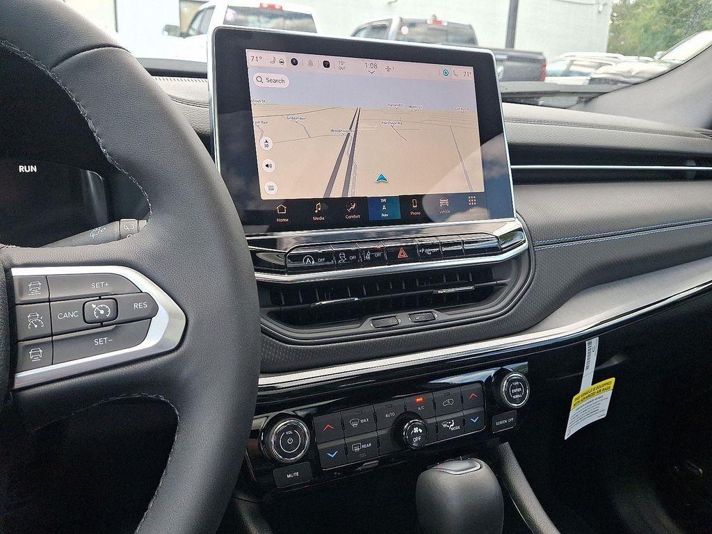 new 2025 Jeep Compass car, priced at $33,235