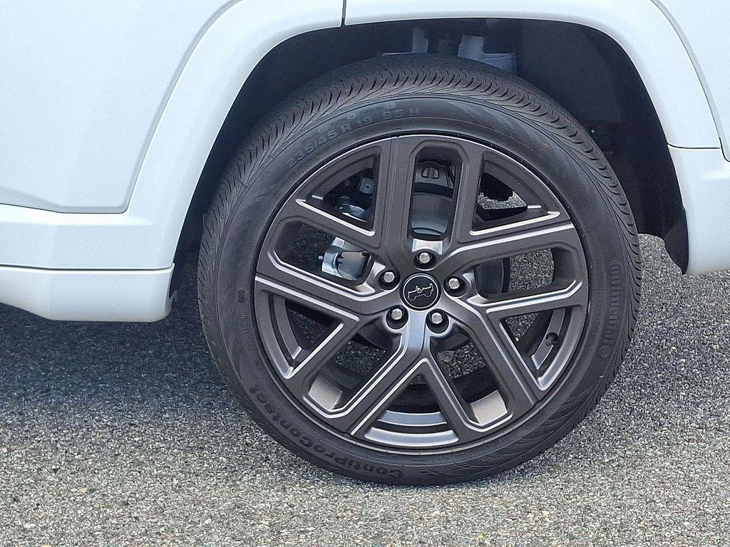 new 2025 Jeep Compass car, priced at $33,235