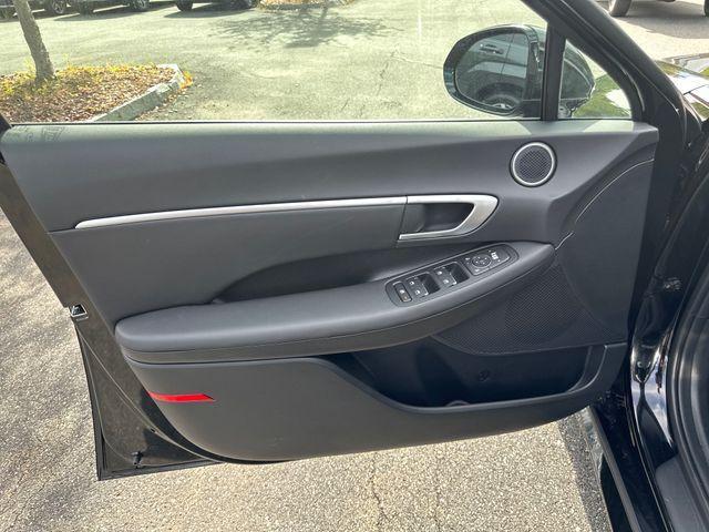 new 2025 Hyundai Sonata Hybrid car, priced at $29,088