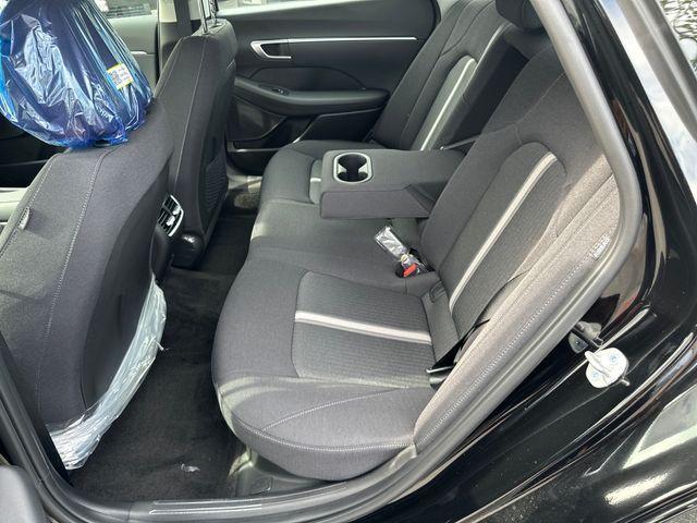 new 2025 Hyundai Sonata Hybrid car, priced at $29,088