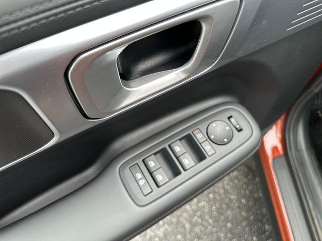 used 2025 Hyundai Santa Fe car, priced at $33,500