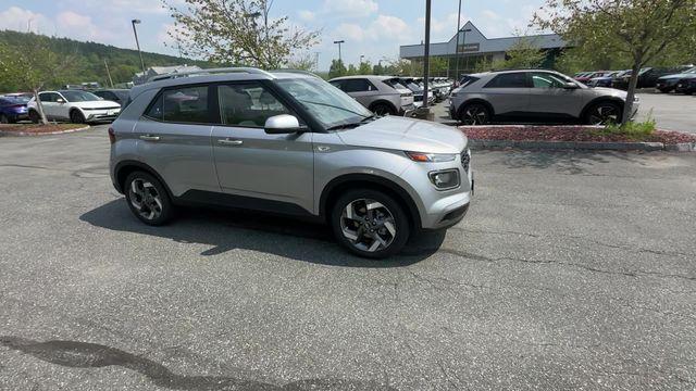 new 2025 Hyundai Venue car, priced at $21,634