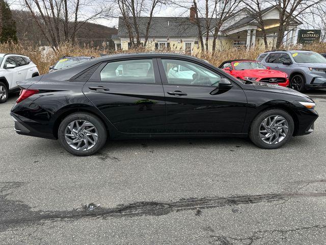 new 2026 Hyundai ELANTRA HEV car, priced at $25,963
