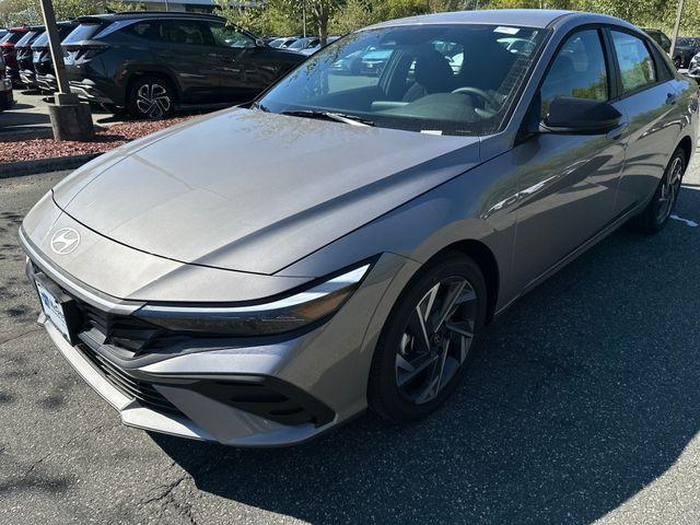 new 2025 Hyundai Elantra car, priced at $21,581