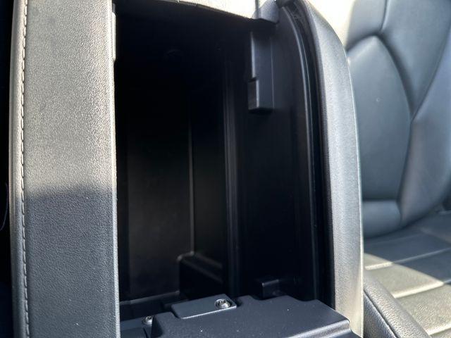 used 2022 Toyota Highlander car, priced at $32,704