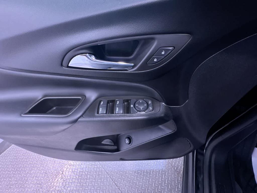 used 2024 Chevrolet Equinox car, priced at $21,350