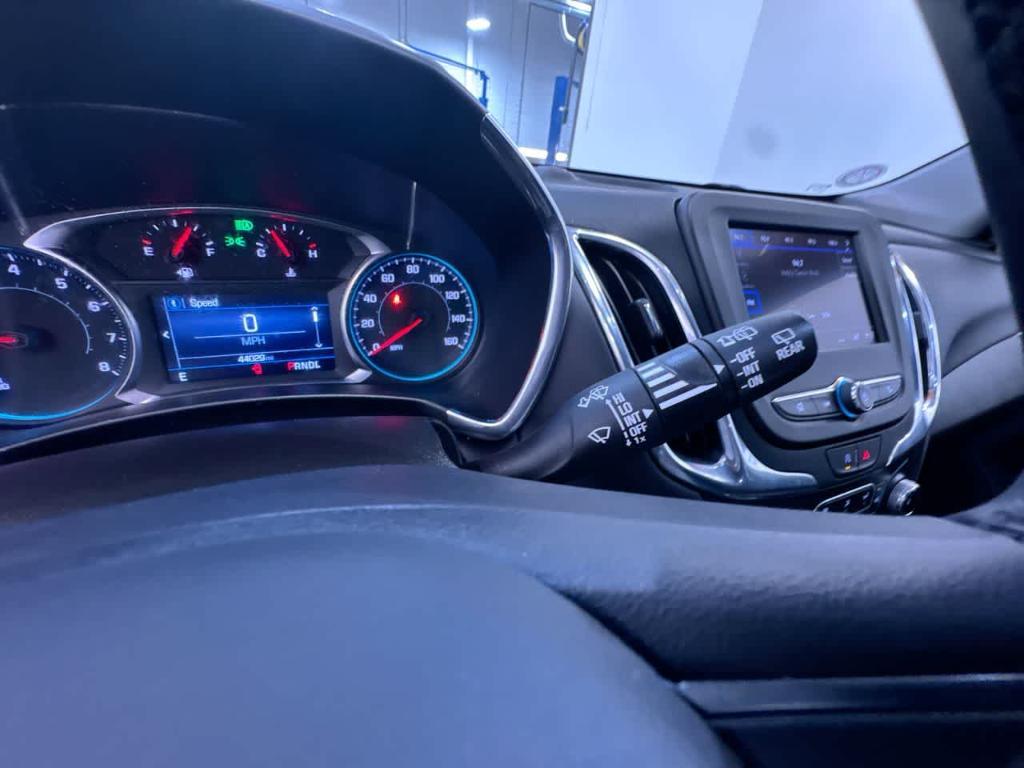 used 2024 Chevrolet Equinox car, priced at $21,350
