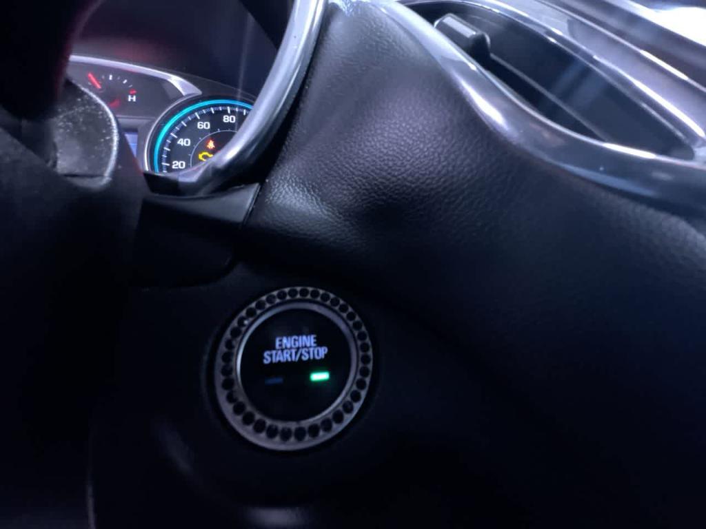 used 2020 Chevrolet Equinox car, priced at $17,900