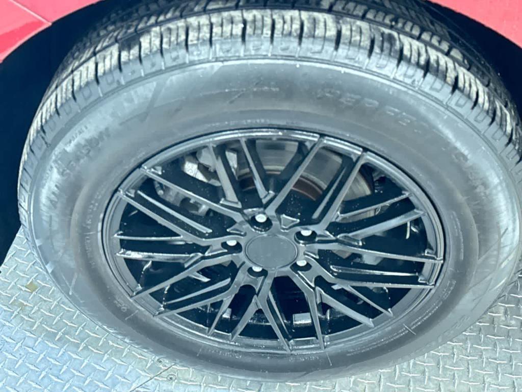 used 2020 Chevrolet Equinox car, priced at $17,900