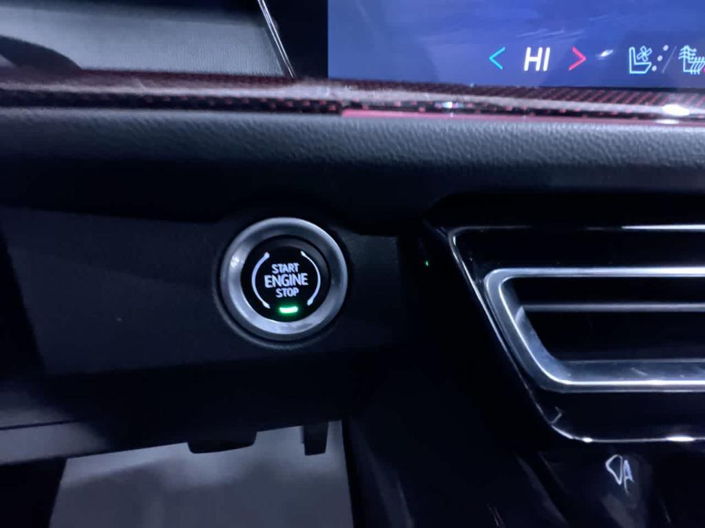 used 2024 Chevrolet Traverse car, priced at $46,200