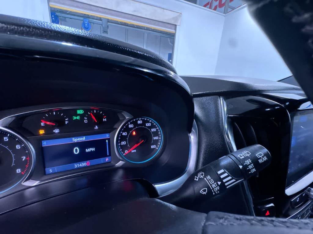 used 2023 Chevrolet Traverse car, priced at $32,800