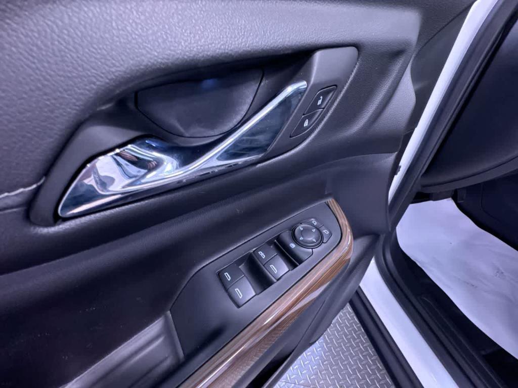 used 2023 GMC Acadia car, priced at $28,900