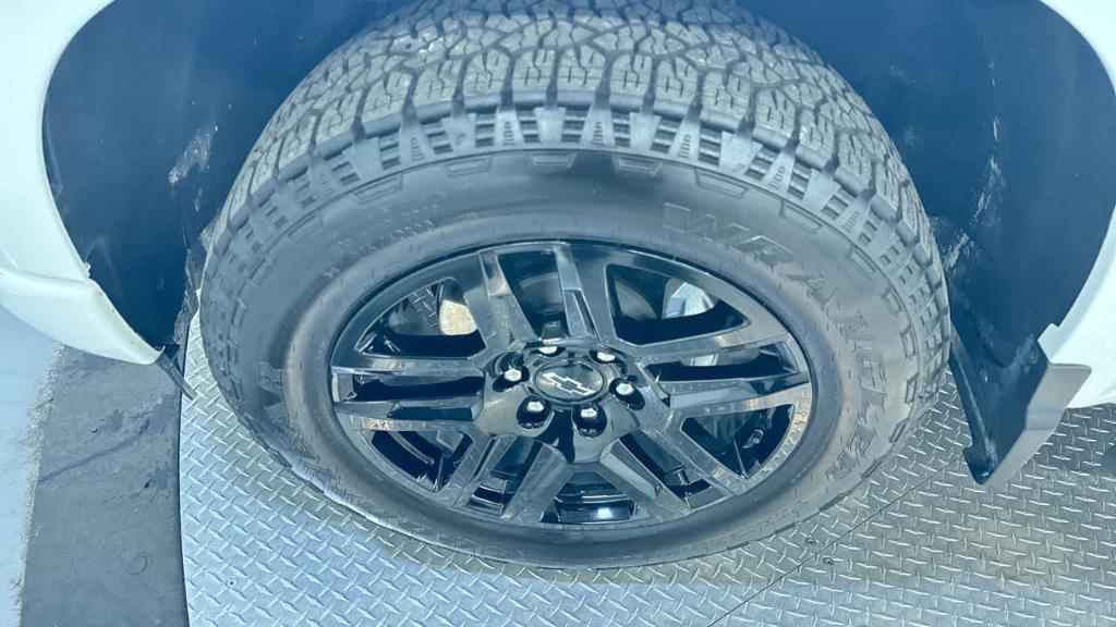 used 2025 Chevrolet Silverado 1500 car, priced at $41,525