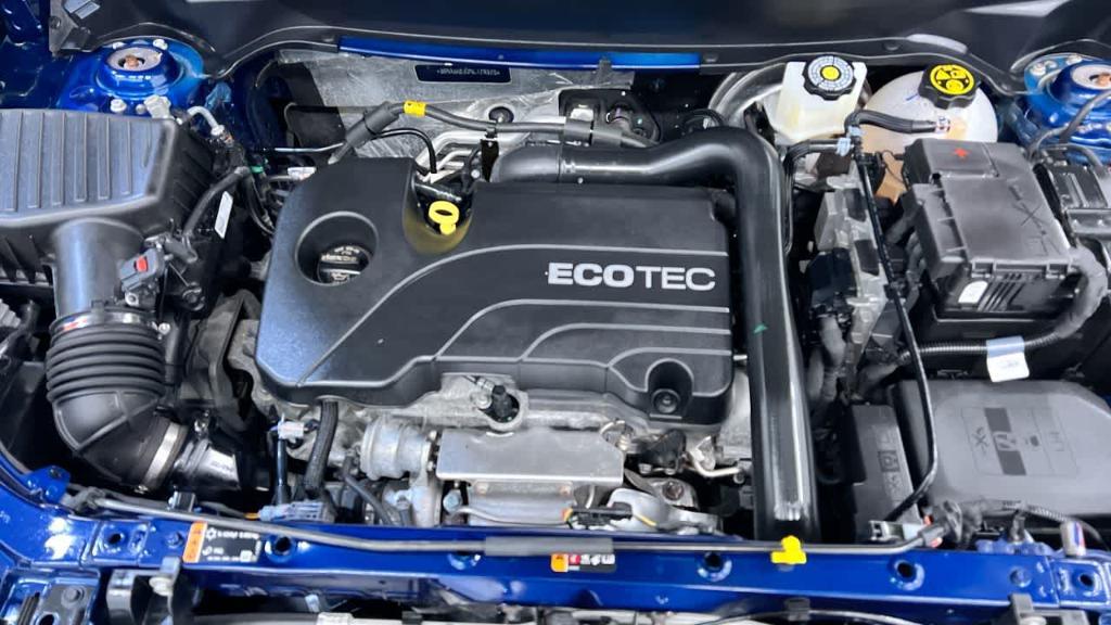 used 2022 Chevrolet Equinox car, priced at $19,900