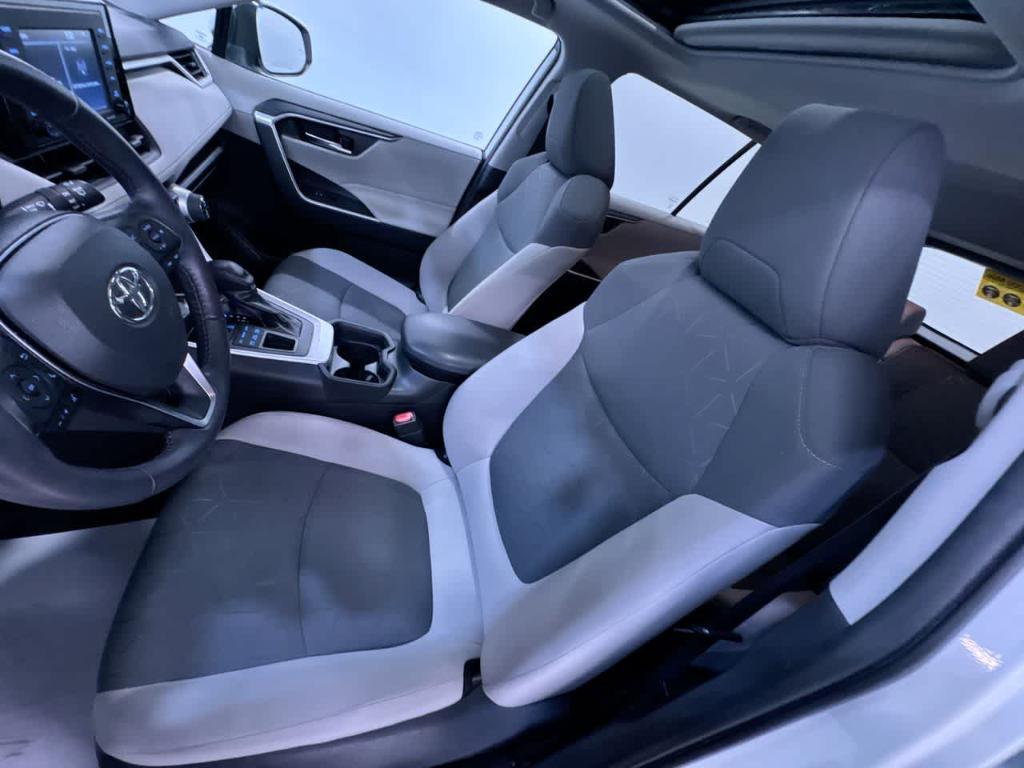 used 2020 Toyota RAV4 car, priced at $25,900