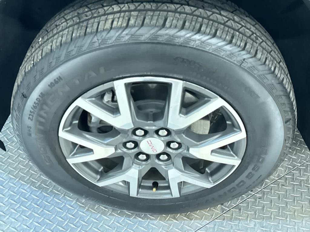 used 2023 GMC Acadia car, priced at $30,900