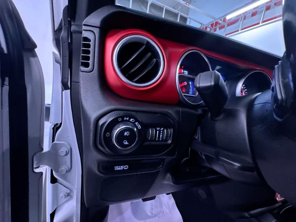 used 2022 Jeep Gladiator car, priced at $37,625
