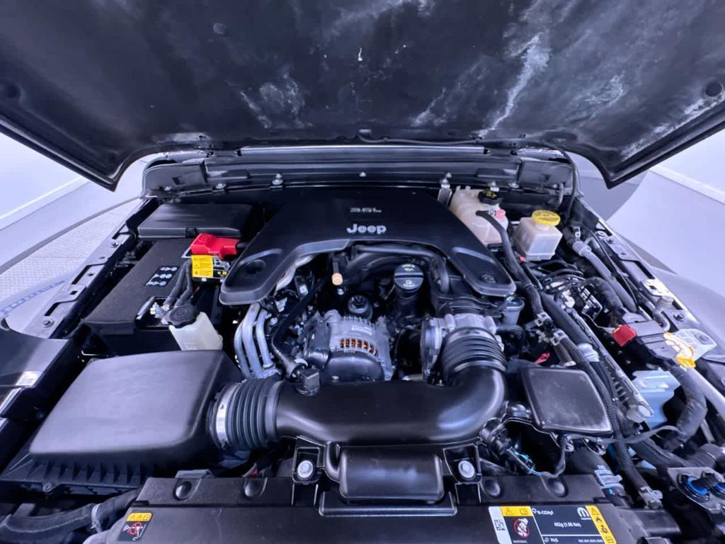 used 2021 Jeep Gladiator car, priced at $35,398