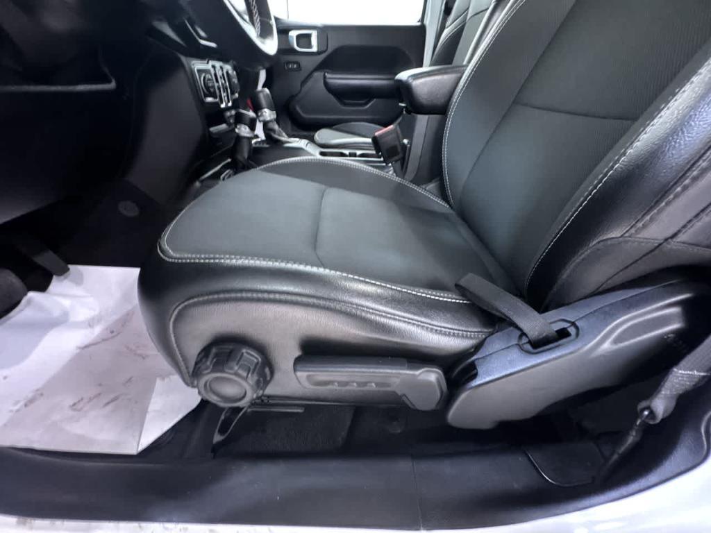 used 2021 Jeep Wrangler Unlimited car, priced at $29,900